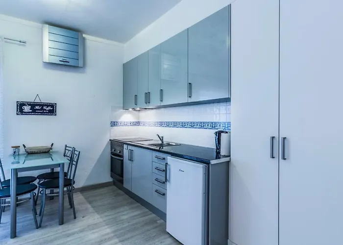 Estudio Centro De * ألفور